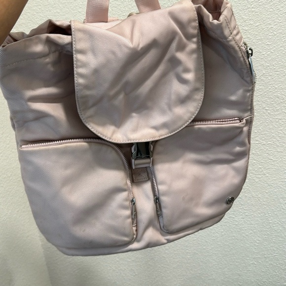 LULULEMON BACKPACK - Picture 1 of 6